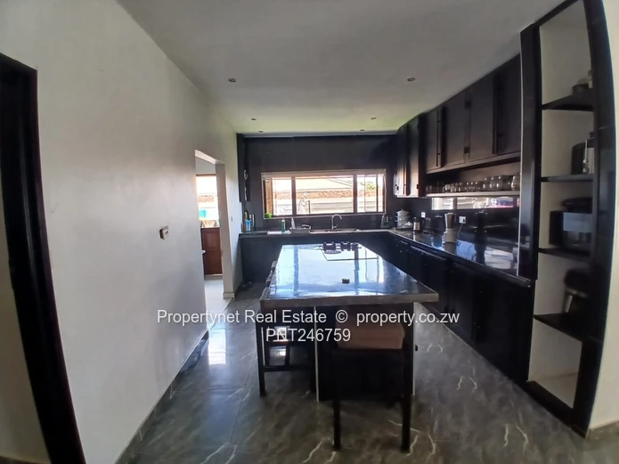 Solid neat family home!!!