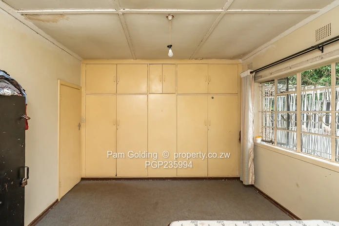 Charming 4-Bedroom Home in Marlborough – 4000sqm