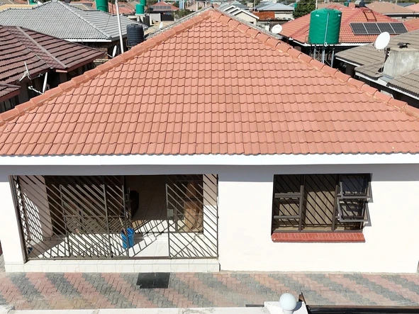 5 Bedroom House