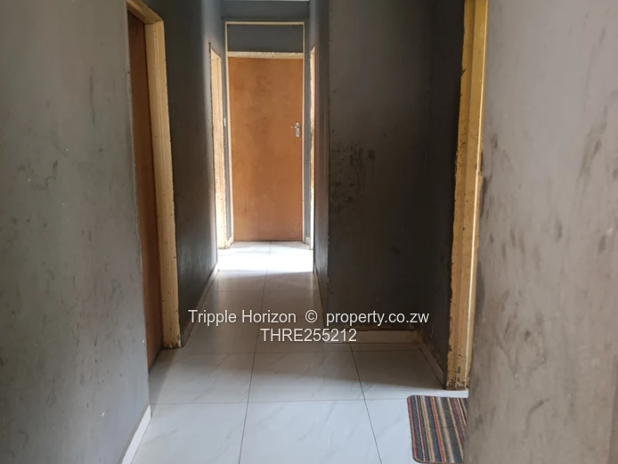 Chitungwiza unit M house for sale- Borehole