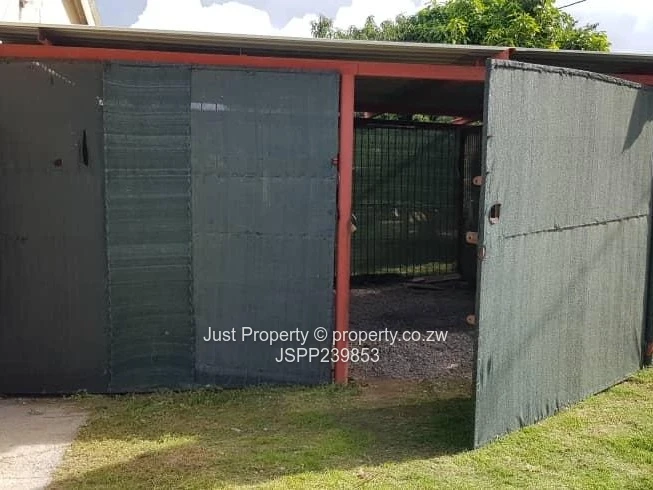 3-Bed Home with Main En-Suite, Garden & Carport - Marondera (Sole Mandate)