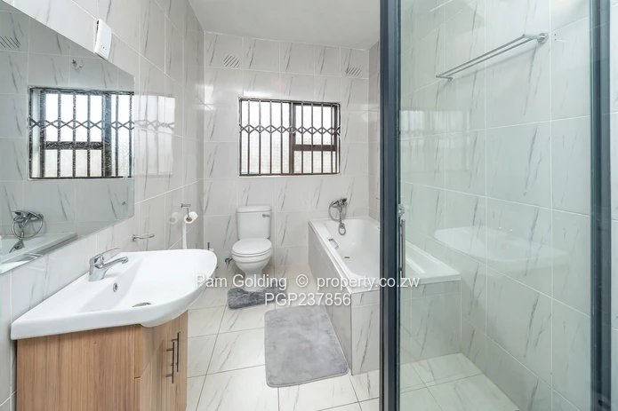 House for sale (Sole Mandate)