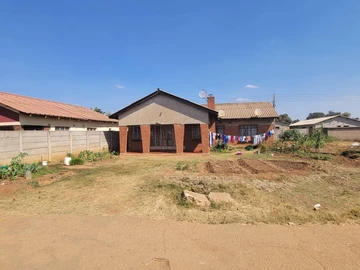 Budiriro (1) 4 Bedroomed House For Sale 