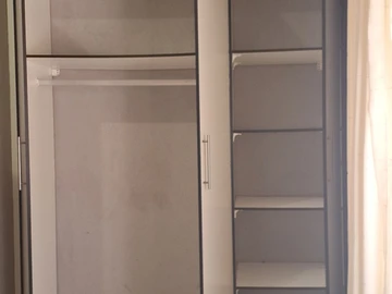 2 Bedroom Flat & Apartment