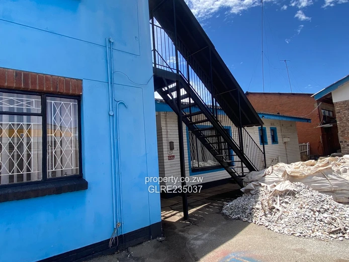 Bluffhill Warehouse To Let And Offices to Let 