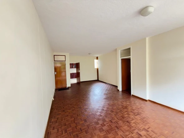 3 Bedroom Flat & Apartment