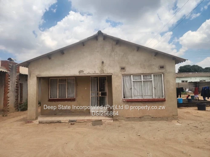 A choice of 5 chitungwiza houses for sale 