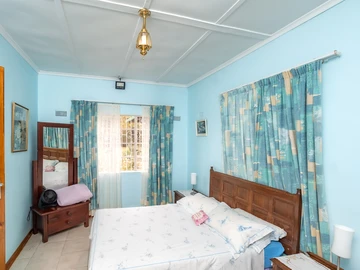 Farm & Agricultural Land