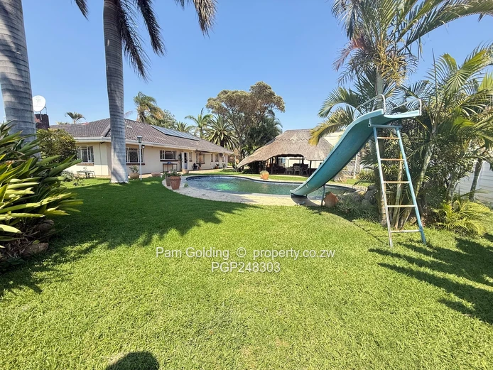 Beautiful Family Home For Sale In Woodlands (Sole Mandate)