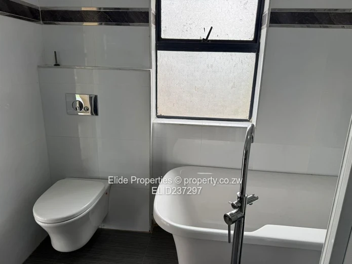 Strathaven House For Sale 