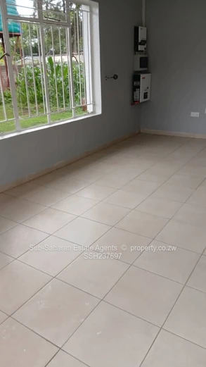 Marlborough 2-Bed House with Borehole & Garden