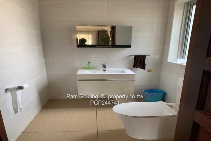 Golf Course Oasis in Borrowdale Brooke Estate