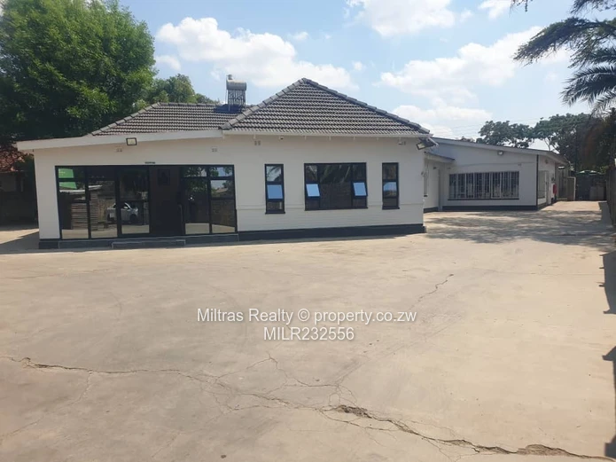 Eastlea Commercial: 1,100m² w/ Paved Yard & Borehole