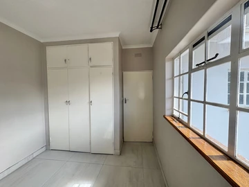 3 Bedroom Garden Flat