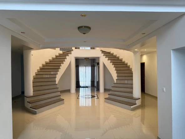 5 Bedroom Townhouse Complex