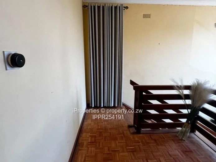 Fully furnished Duplex garden flat in the Avenues for rental 
