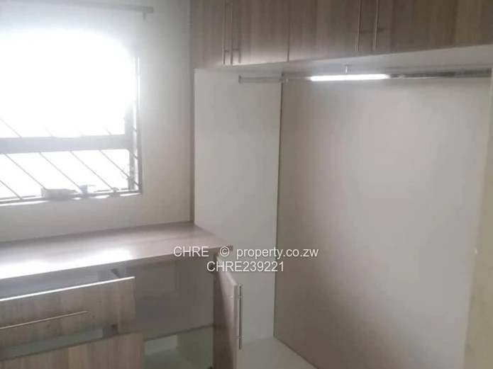 Manresa House To Let (Sole Mandate)