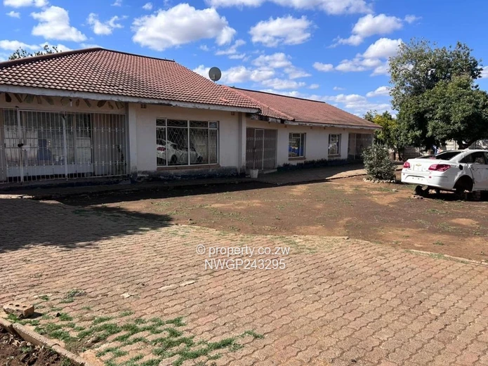 Investor’s Dream Fixer-Upper in Prime Woodlands, Bulawayo