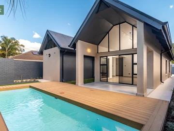 4 Bedroom Garden Flat