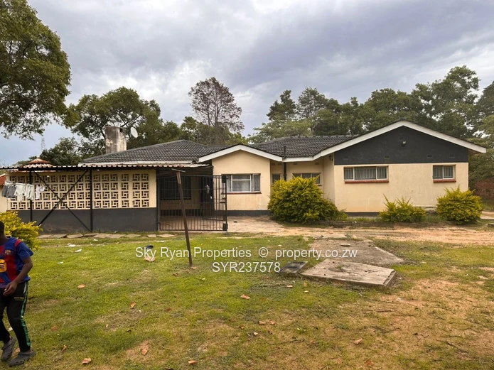 4 Bedroomed Residential Property for Sale – Waterfalls