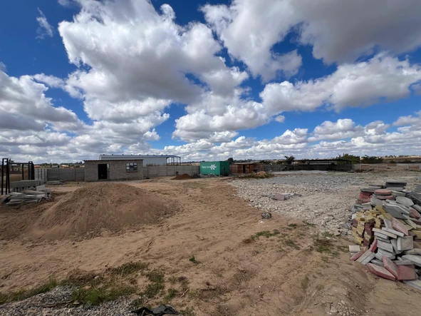 Commercial & Industrial Land
