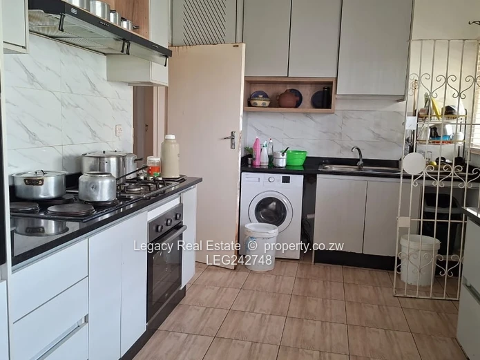 Well-Maintained 3 Bedroom Home on 998sqm Stand