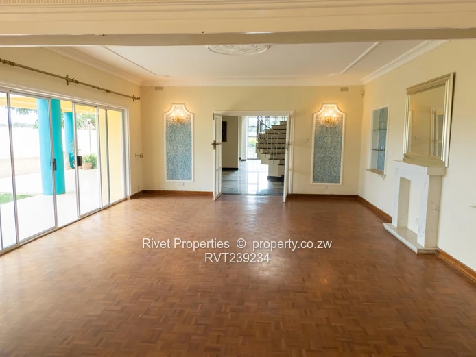 Massive  Property For Sale Suitable For Embassy, Office, Business Complex Etc