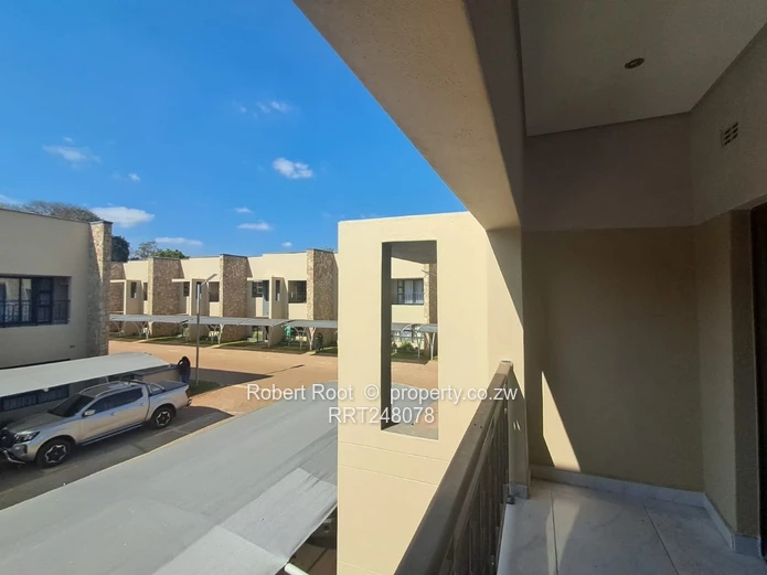 Exquisite 3 bed duplex apartment in Mount Pleasant