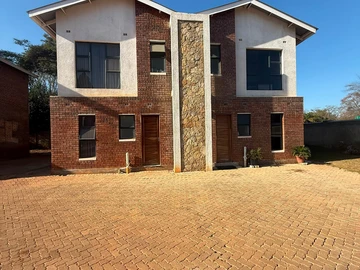 3 Bedroom Flat & Apartment