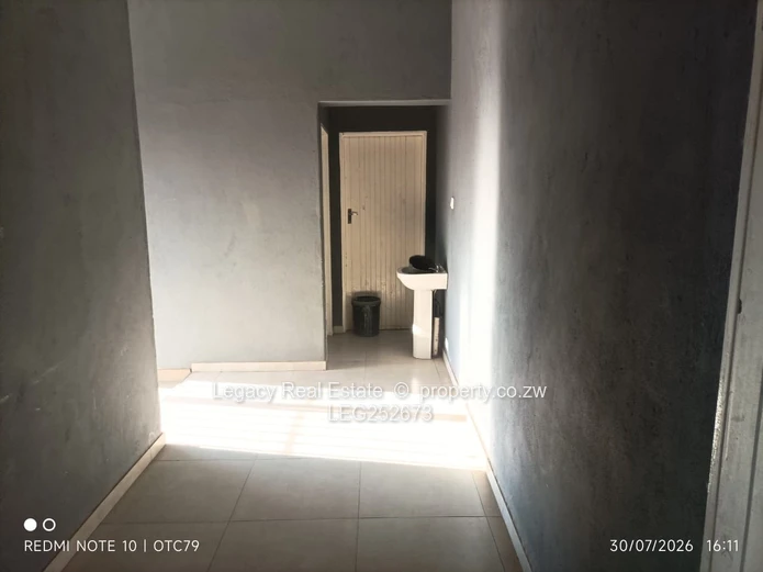 500 m² Retail Shop on 1000 m² Plot—Borehole, Budiriro (Sole Mandate)