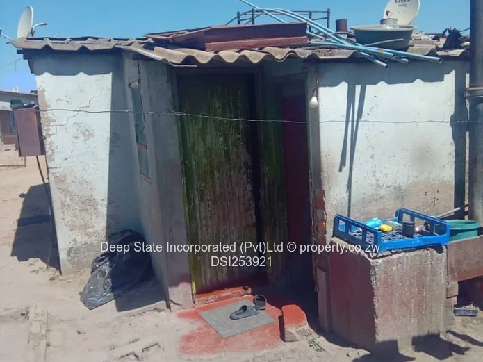 Mufakose core house for sale 