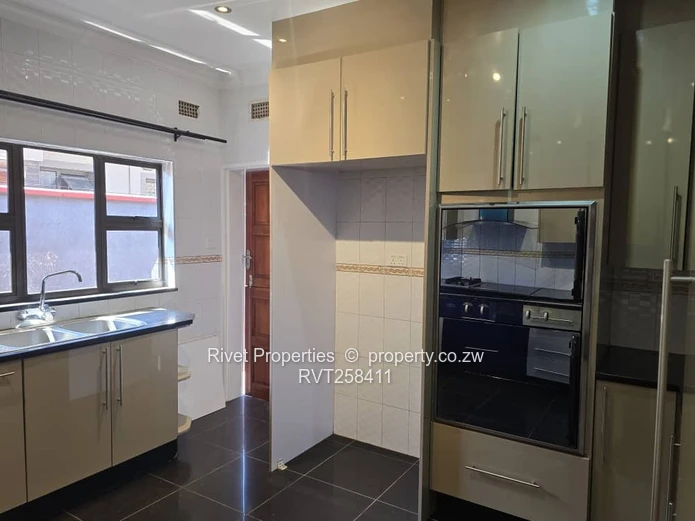 Vacant House To Let In Madokero