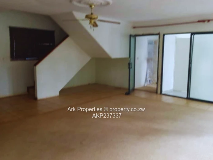 4 Bedroomed House In Brooke For Rent