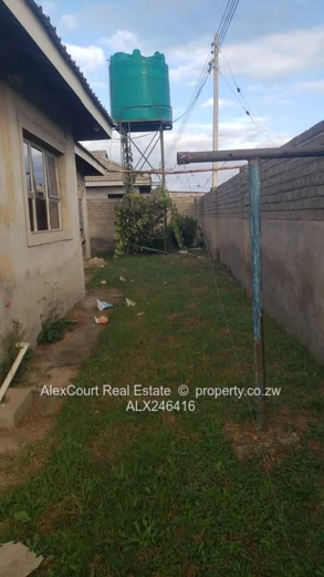 Spacious And Solid House In A New Surbub