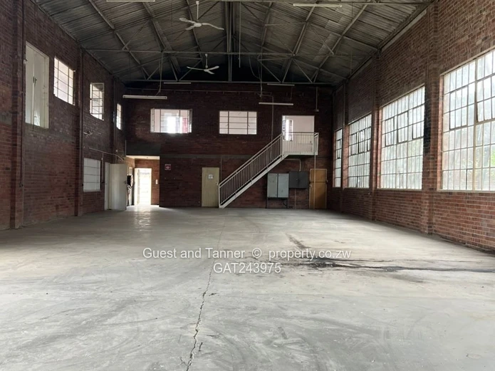 Commercial Warehouse with Title Deed for Sale in Thorngrove!