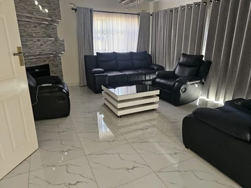 5 Bedroom House