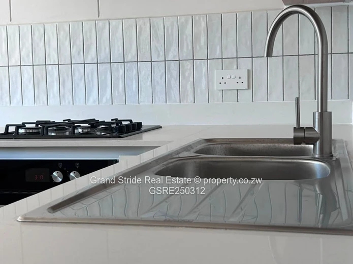 Modern 2-Bedroom Apartment for Rent – Jacaranda Heights