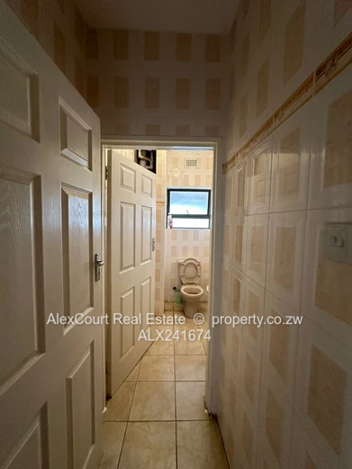 Duplex House In Greystone Park