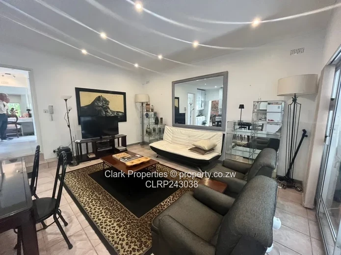 Fully Furnished Cottage To Rent In Avondale!