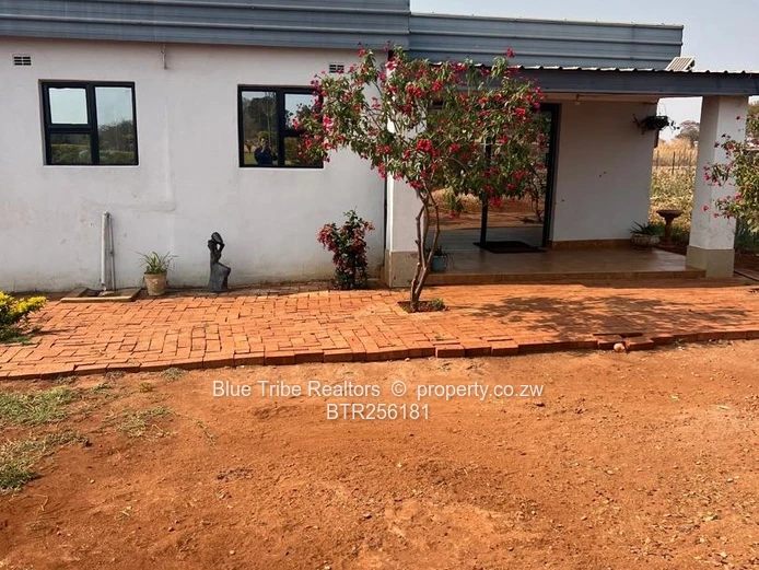 House for sale in Banket