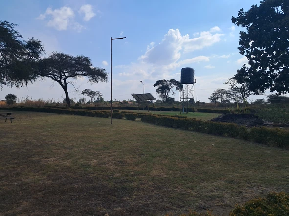 Commercial & Industrial Land