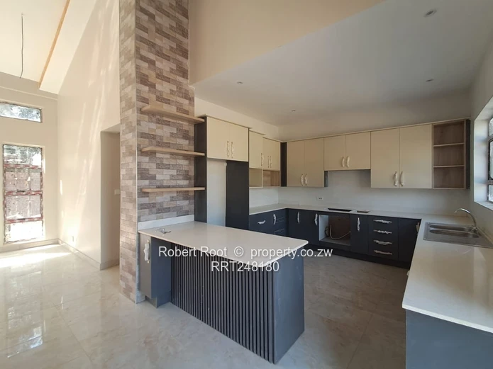 Brand new 4 bed family cluster