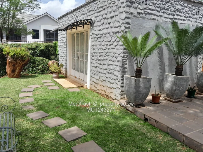 Lovely home on 3 acres! (Sole Mandate)