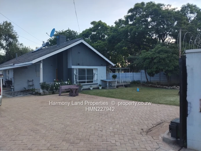 3 Bedroomed House to Let in Mabelreign