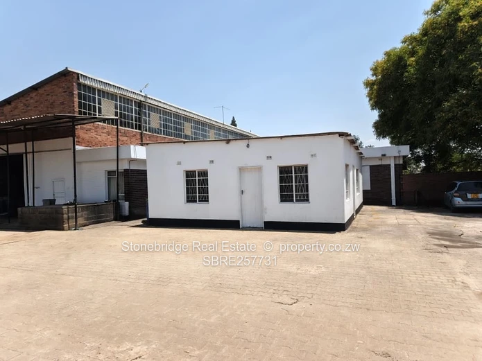 Commercial Space in Belmont To Rent