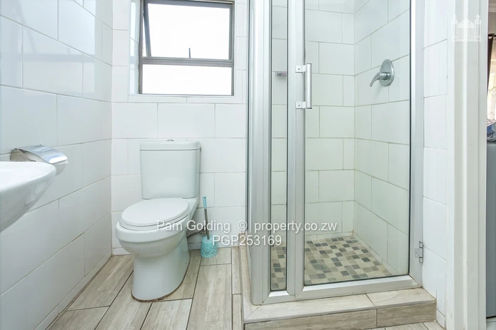 Modern 3-Bedroom Cluster Home!