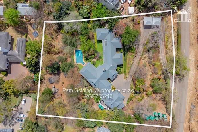 Timeless Elegance on the Hill - Price Drive Brooke Estate 