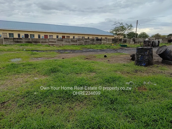 Budiriro 2 Charehwa shops stand to rent 