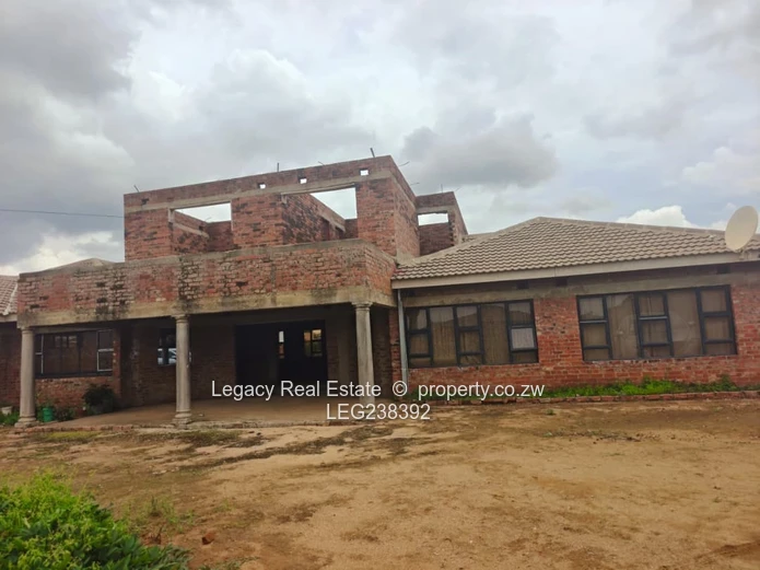 Finish to Your Taste – Double Storey Home in Sandton Phase 1