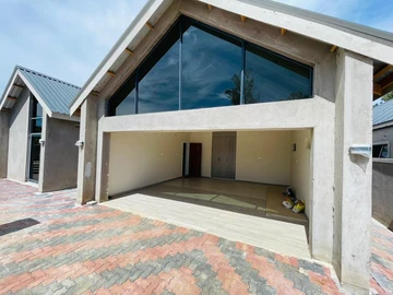 4 Bedroom House